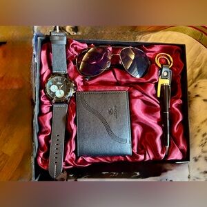 NIB Jesou Collection Gift Box